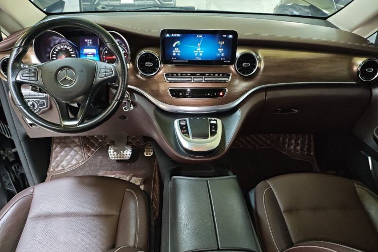 Used Mercedes-Benz V-Class 2021 V 260 L Long-wheelbase Luxury Edition