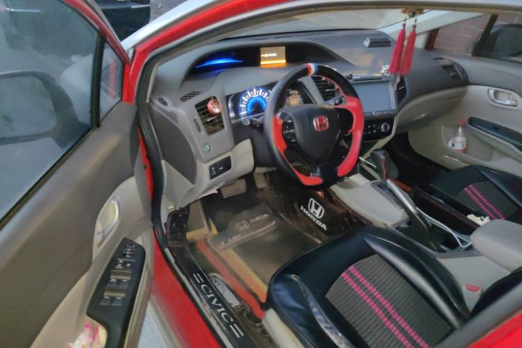 Used Honda Civic 2012 1.8L automatic comfort version Driver Seat
