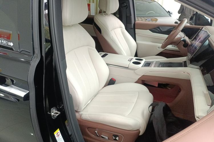 Used BYD Xia 2025 DM-i 1.5T 180km Beyond Edition
