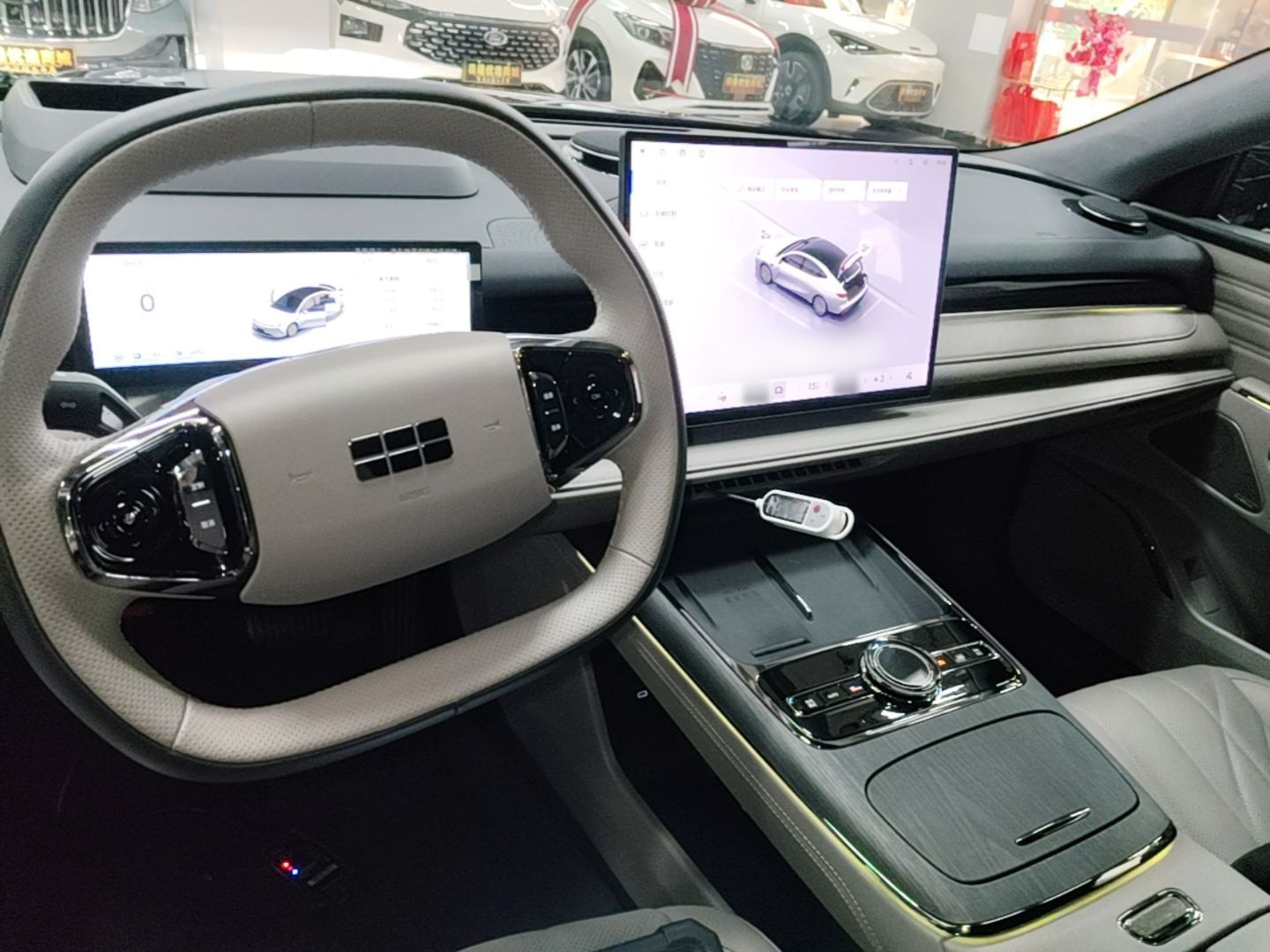 Geely Galaxy 8 2025 130km EM-P Starship Edition — снимка 12