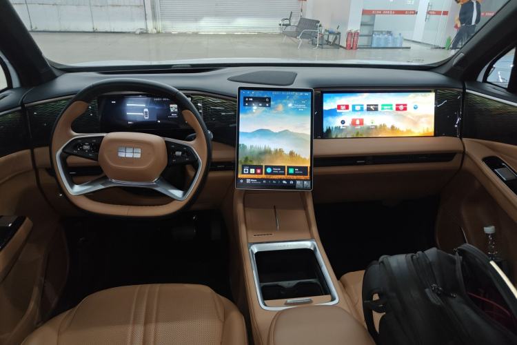 Used Geely Galaxy L7 2025 EM-i 115km Exploration+ Edition Center Console