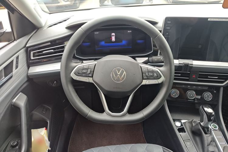 Used Volkswagen Sagitar 2023 300TSI DSG Excellence Edition Steering Wheel