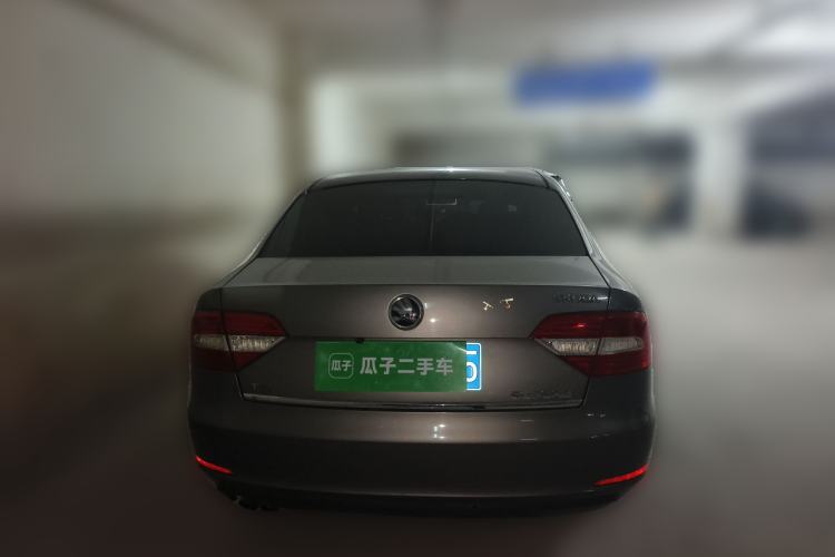 Used Skoda Superb 2013 1.8TSI Automatic Yashi Edition
