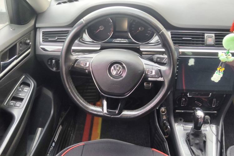 Used Volkswagen C-TREK 2018 1.5L Automatic Comfort Model Steering Wheel