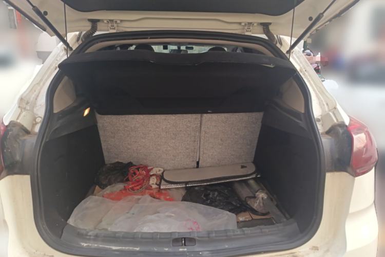 Used Citroen C3-XR 2015 1.6L Manual Pioneer Model Trunk