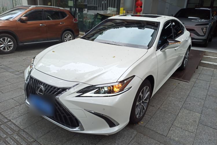 Used Lexus ES 2023 200 Excellence Edition