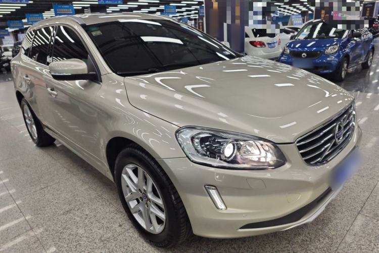 Used Volvo XC60 2017 T5 AWD Smart Upgrade Model
