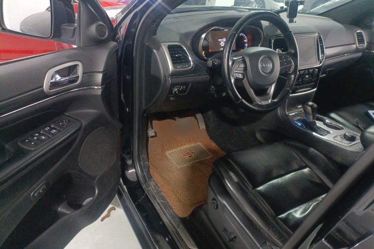 Used Jeep Grand Cherokee 2020 3.0L Elite Navigation Edition Driver Seat