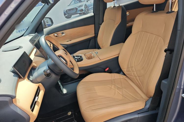 Used Geely Galaxy Xingjian 7 EM-i 2025 120km Flagship Edition Left Front Seat
