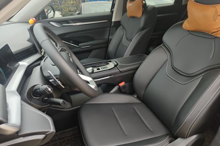 Used Haval H6 2024 1.5T Two-Wheel-Drive Classic Edition