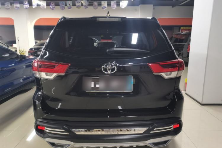 Used Toyota Highlander 2018 2.0T Four-Wheel Drive Luxury Version 7 Seats China VI Standard
