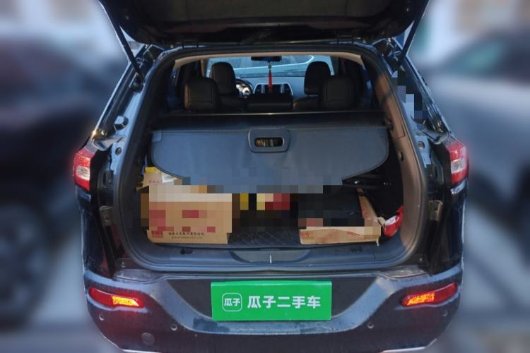 Used Jeep Cherokee 2017 2.0L Superior Edition
