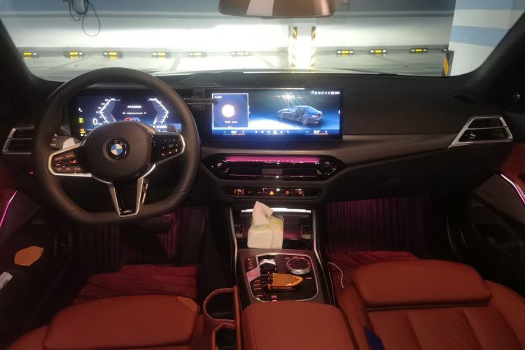 Used BMW 3 Series 2025 330i M Sport Night Edition Package Center Console