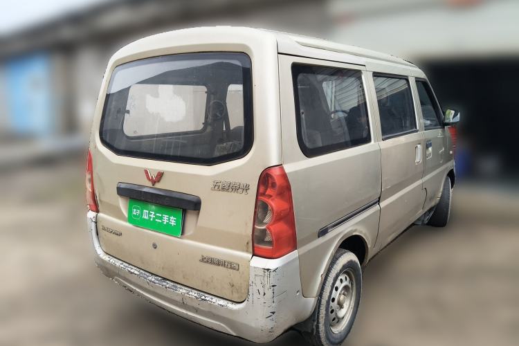 Used Wuling Rongguang 2011 1.2L Base Version
