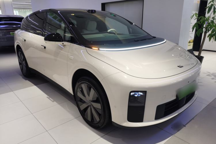 Used Li Auto Li Auto i6 2025 Model Four-Wheel-Drive Standard Type