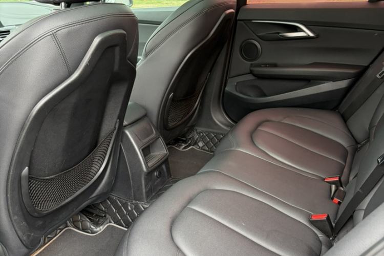 Used BMW 1 Series 2018 118i Sport Edition Interior 4