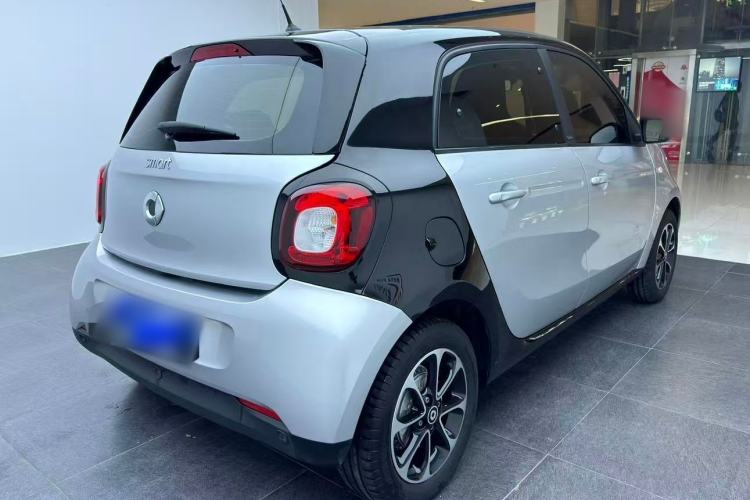 Used smart forfour 2016 1.0L 52 kW Passion Edition
