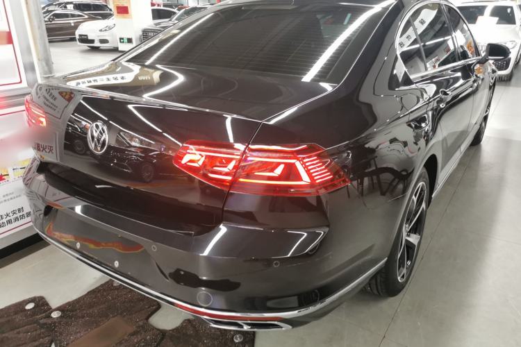 Used Volkswagen Magotan 2023 2 Million Units Commemorative Edition 330TSI DSG Luxury Version
