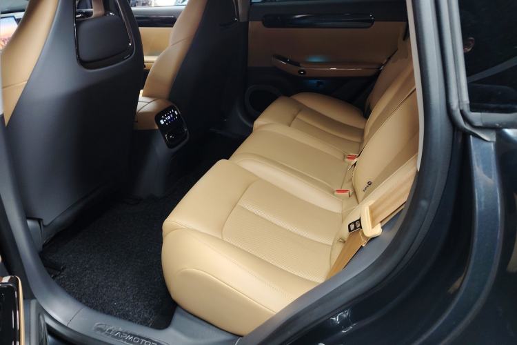 Used Leapmotor C01 2024 Range-Extended 316 Deluxe Edition Left Rear Seat