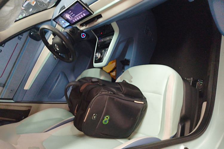 Used Dongfeng NAMMI BOX 2022 Light Wind Edition 201KM Lightning Model Right Front Seat