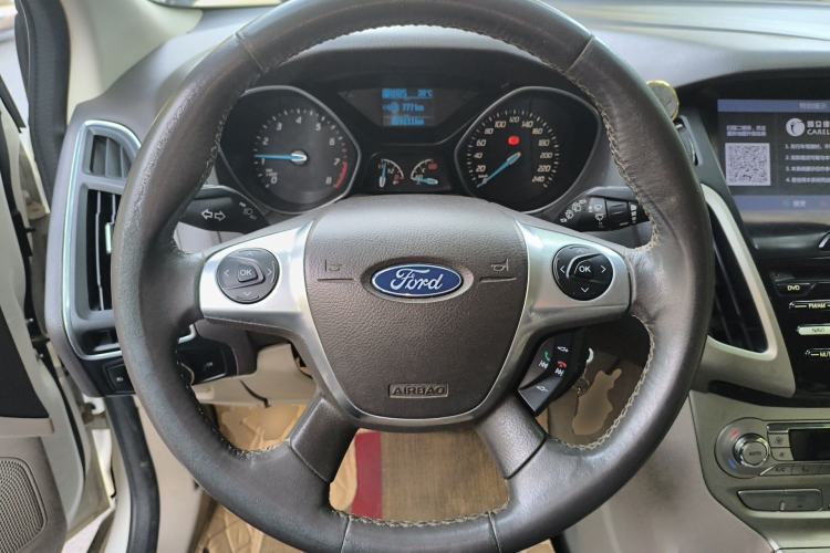 Used Ford Focus 2012 Hatchback 1.6L Automatic Fashion Edition
