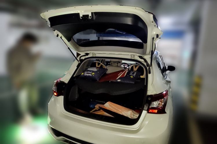 Used Nissan Tiida 2016 1.6L CVT Cool Dynamic Edition Trunk