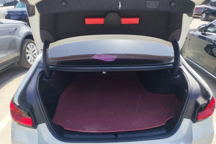 Used BMW 5 Series New Energy 2022 Restyled 535Le Pioneer Edition M Sport Package Trunk