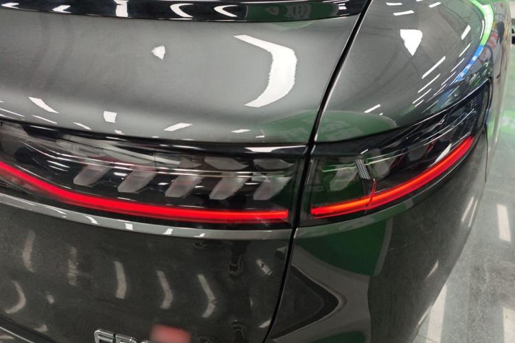 Used VOYAH FREE 2025 Model FREE+ Rear-Drive Qiankun Edition Exterior 3