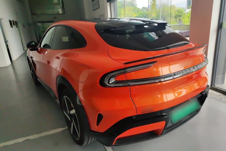 Used Xiaomi Auto YU7 2025 Ultra-Long Range High-Performance All-Wheel-Drive Max Edition
