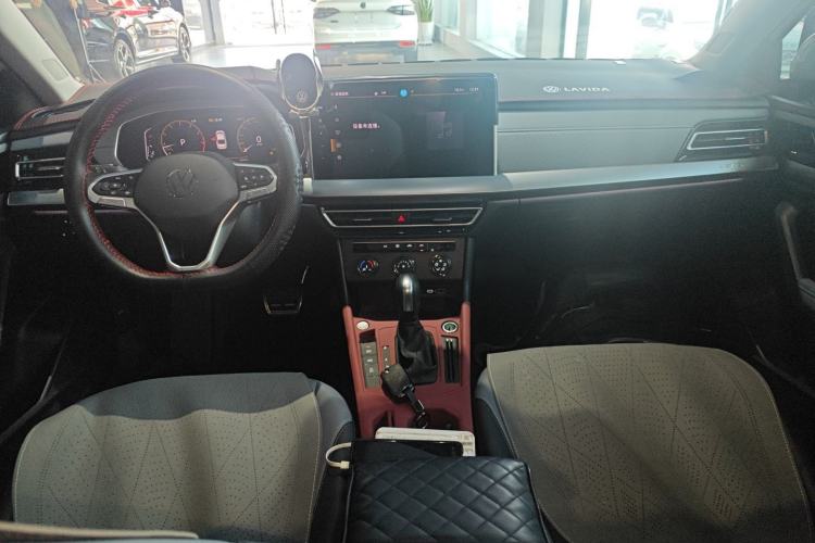 Used Volkswagen Lavida 2024 1.5L Automatic 5 Million Edition
