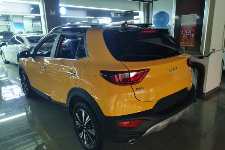 Used Kia kx1 Stonic 2021 1.4L CVT Sunroof Model