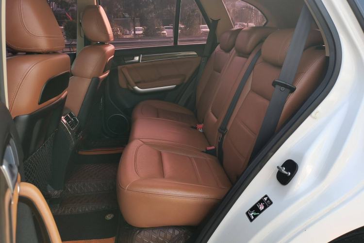 Used Haval H8 2015 2.0T Two-Wheel-Drive Luxury Version