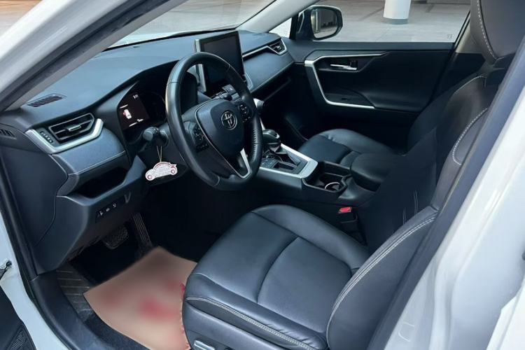 Used Toyota RAV4 2021 2.0L CVT Two-Wheel Drive Fashion PLUS Edition