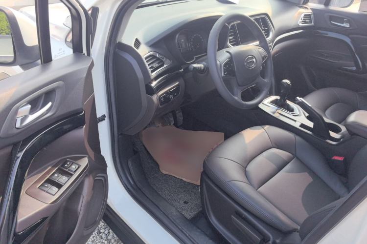 Used GAC Trumpchi GS4 2017 200T Manual Two-Wheel Drive Elite Edition Driver Seat