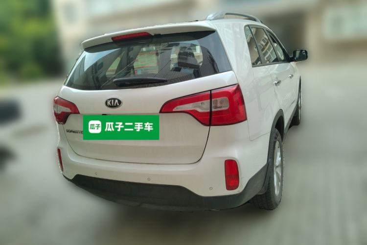 Used Kia Sorento  Rear