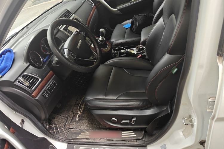 Used Haval H6 2015 Revised Version Sport Edition 1.5T Manual Transmission Two-Wheel Drive Elite Grade