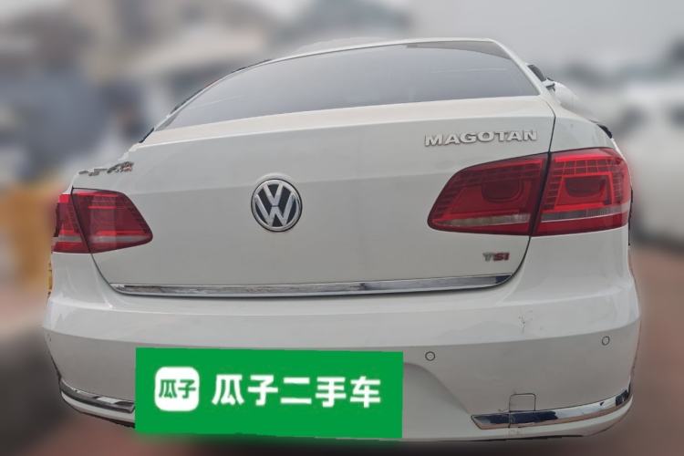 Used Volkswagen Magotan 2013 1.8TSI Luxury Model Rear