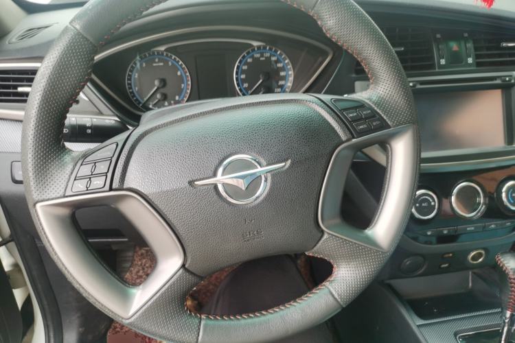 Used Haima M6 2015 1.5T CVT Luxury Model Center Console