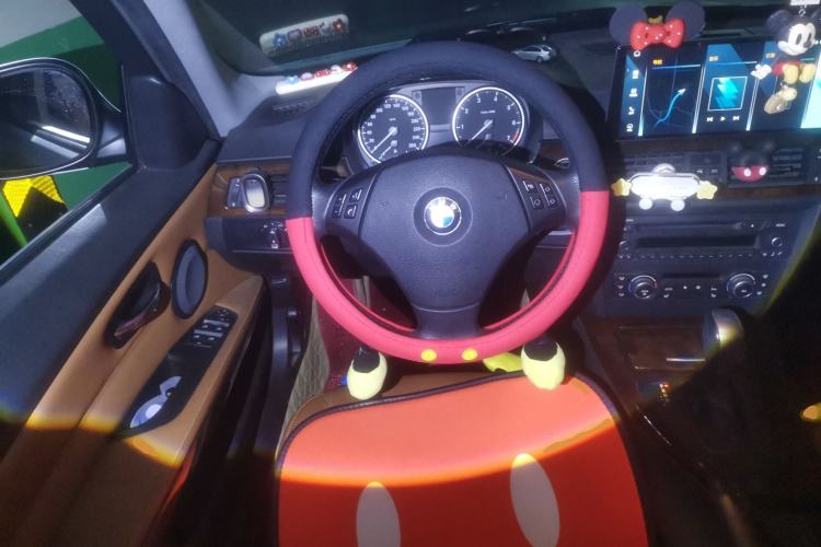 Used BMW 3 Series 2010 320i Luxury Model