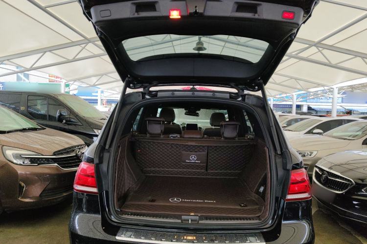 Used Mercedes-Benz GLE 2017 GLE 320 4MATIC Dynamic Model Trunk