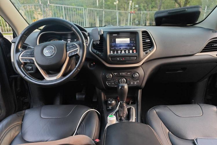 Used Jeep Cherokee 2017 2.4L Professional Smart Edition