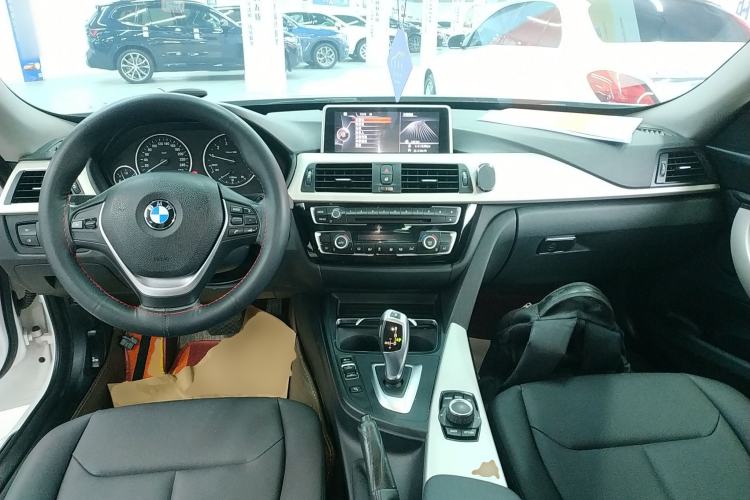 Used BMW 3 Series GT 2017 320i Sport Edition