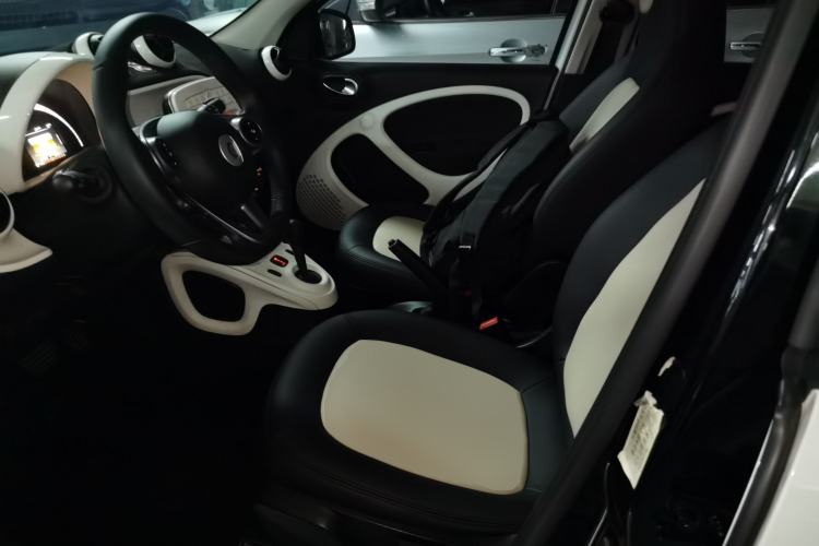 Used smart forfour 2018 1.0L 52kW Passion Edition
