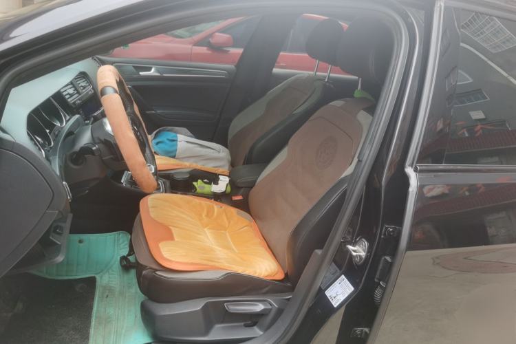 Used Volkswagen Golf 2019 280TSI DSG R-Line China VI Standard Left Front Seat