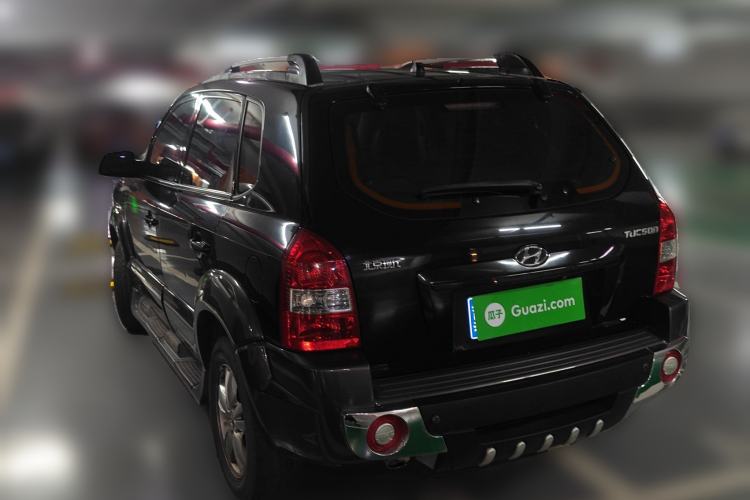 Used Hyundai Tucson 2009 2.0L Manual Two-Wheel Drive Fashion Edition