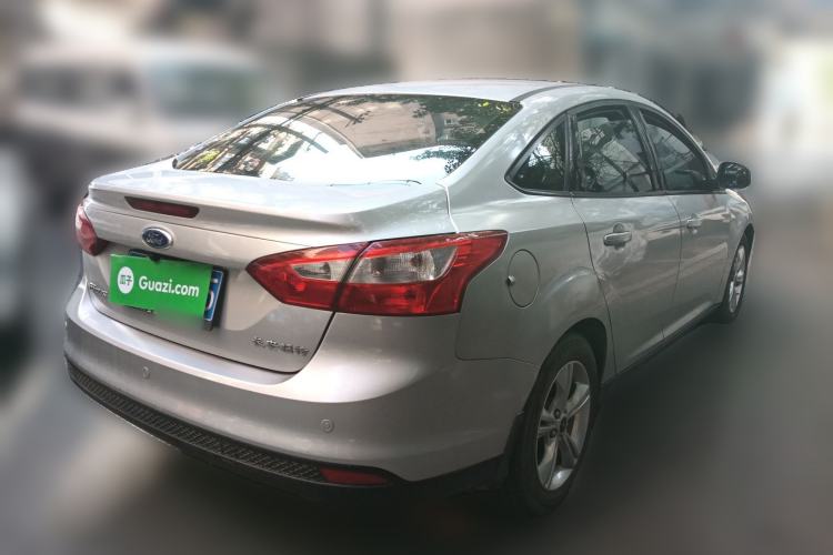 Used Ford Focus 2012 Sedan 1.6L Automatic Fashion Edition
