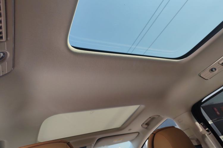 Used Denza D9 2024 DM-i 980 Four-Wheel Drive Prestige Model
