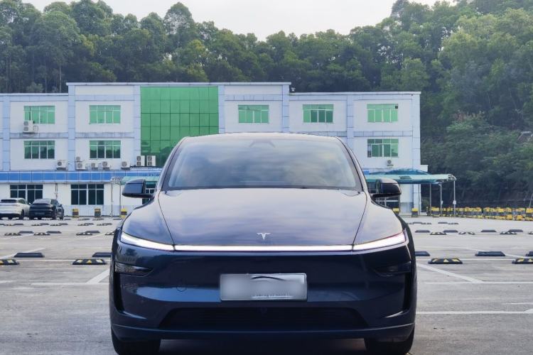 Used Tesla Model Y 2025 Rear-Wheel-Drive Version Exterior 1