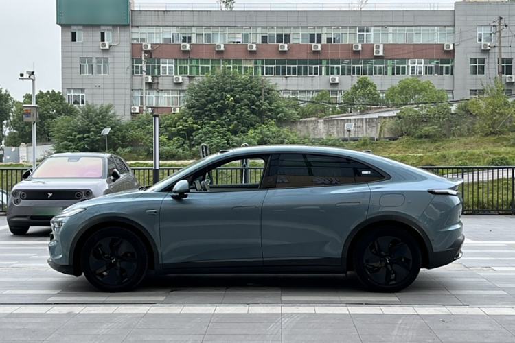 Used ONVO L60 2024 60 kWh Rear-Drive Version