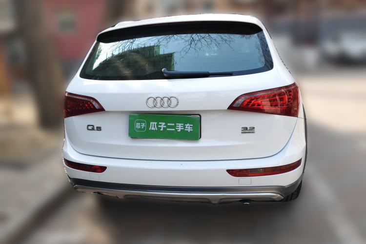 Used Audi Q5 2010 3.2 FSI Off-road Version